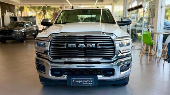 RAM 3500 6.7 I6 TURBO DIESEL LARAMIE CD 4X4 AUTOMÁTICO